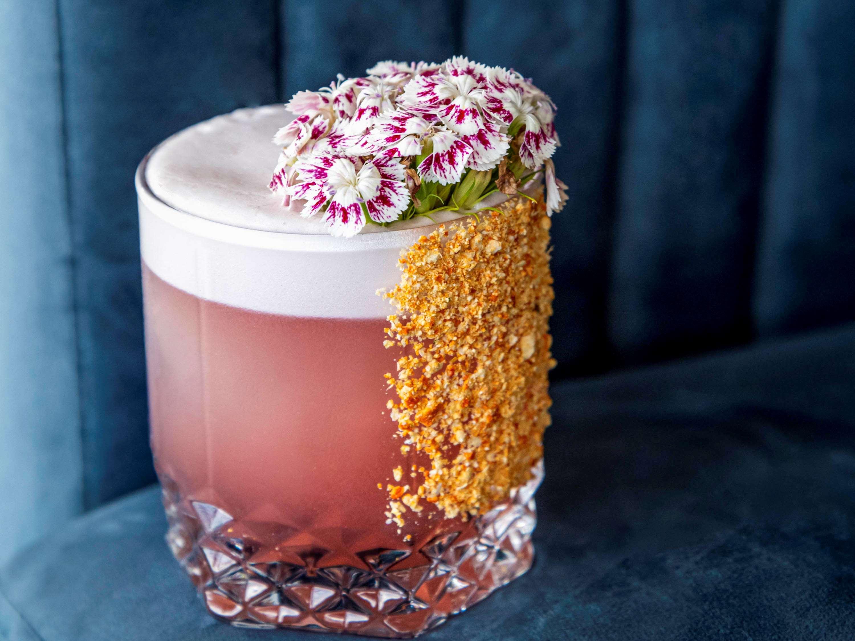 The Artisan Hotel Istanbul - Mgallery Collection Isztambul Kültér fotó A Clover Club cocktail