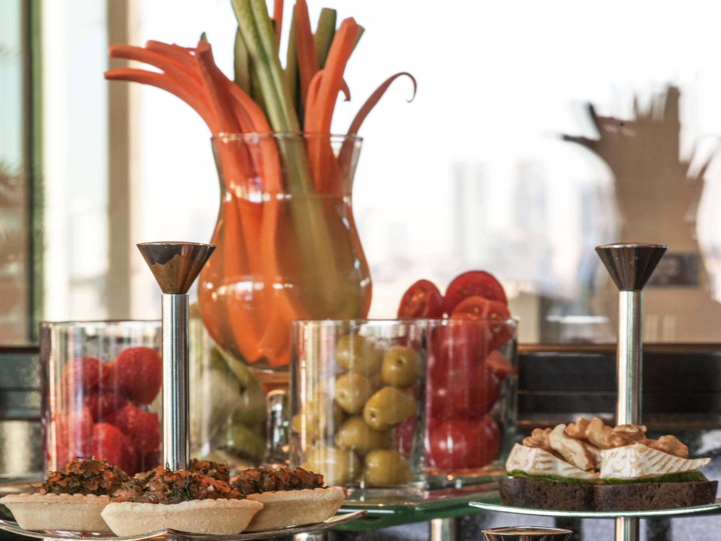 The Artisan Hotel Istanbul - Mgallery Collection Isztambul Kültér fotó A selection of tapas