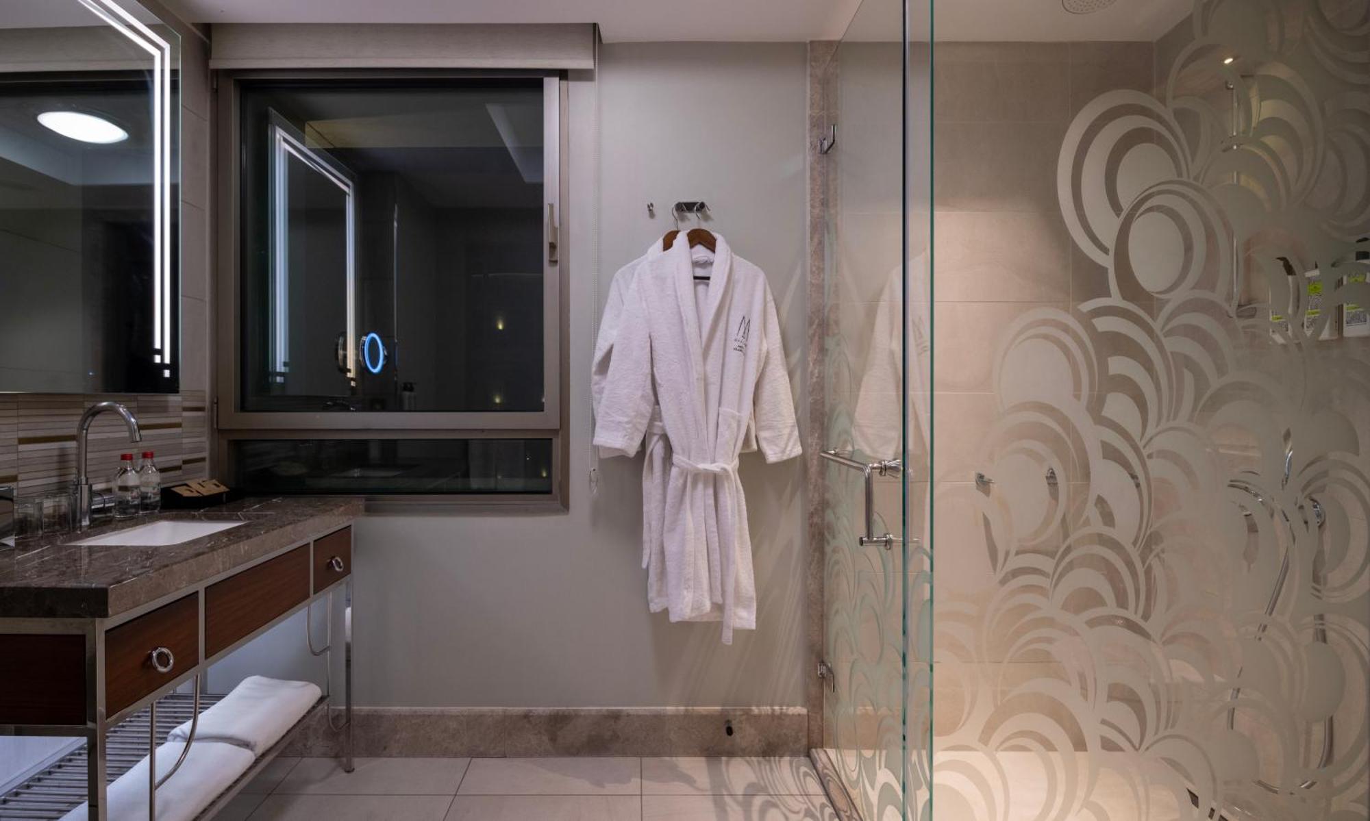 The Artisan Hotel Istanbul - Mgallery Collection Isztambul Kültér fotó A bathrobe hanging on a wall